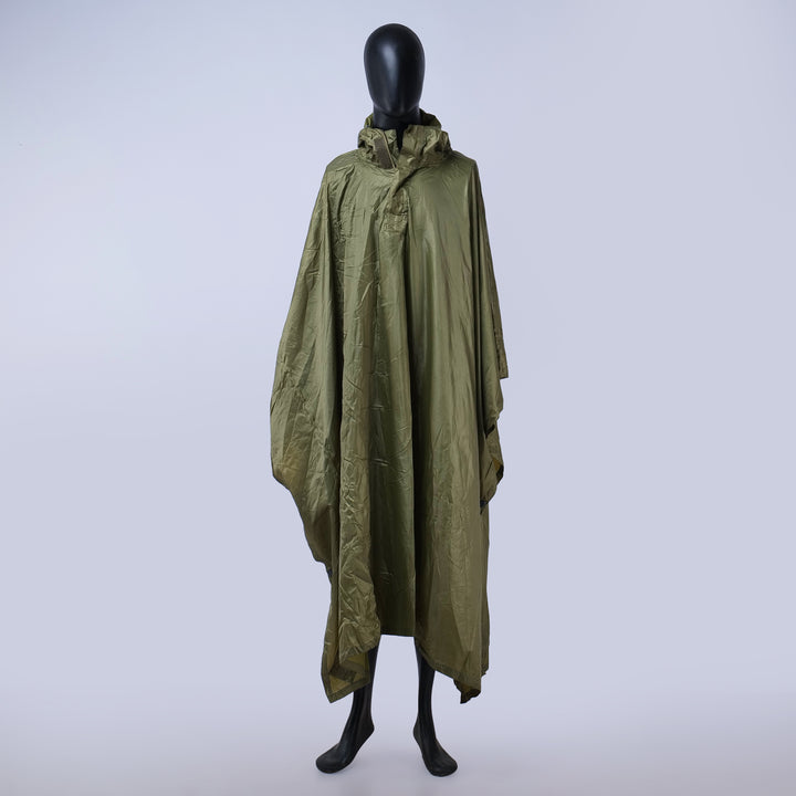 Military Grade Waterproof Army Poncho – All-Weather Tactical Rain Cover