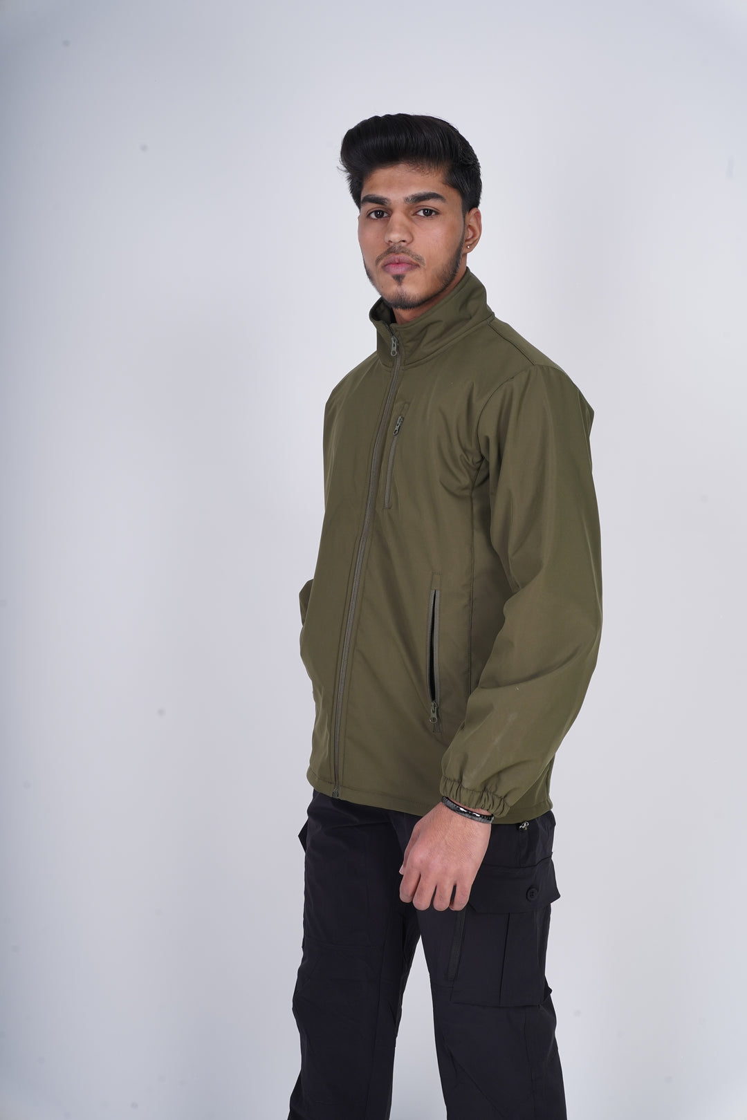 Armsfit Tactical Softshell Jacket – Lightweight Windproof Outdoor Wear (Olive Green)